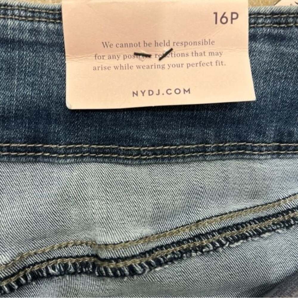 NYDJ HR Major Wide Leg Capri “Fantasy” Jeans Womes 16P Wash Blue Retro - 0010 - Picture 11 of 11
